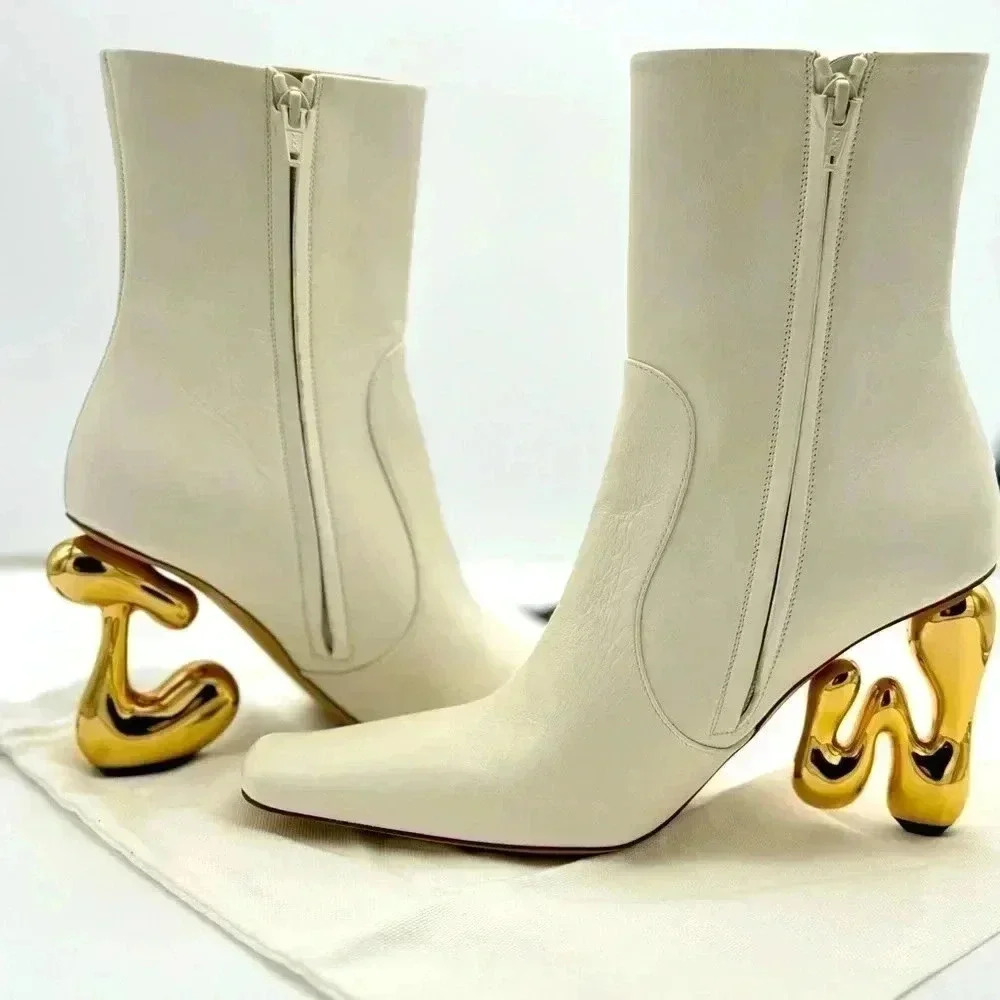 Brand New JW Anderson
Women's White Bubble Leather Ankle Boots.
